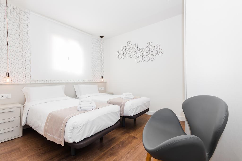 Barcelona Apartments Marina 124 Exterior photo